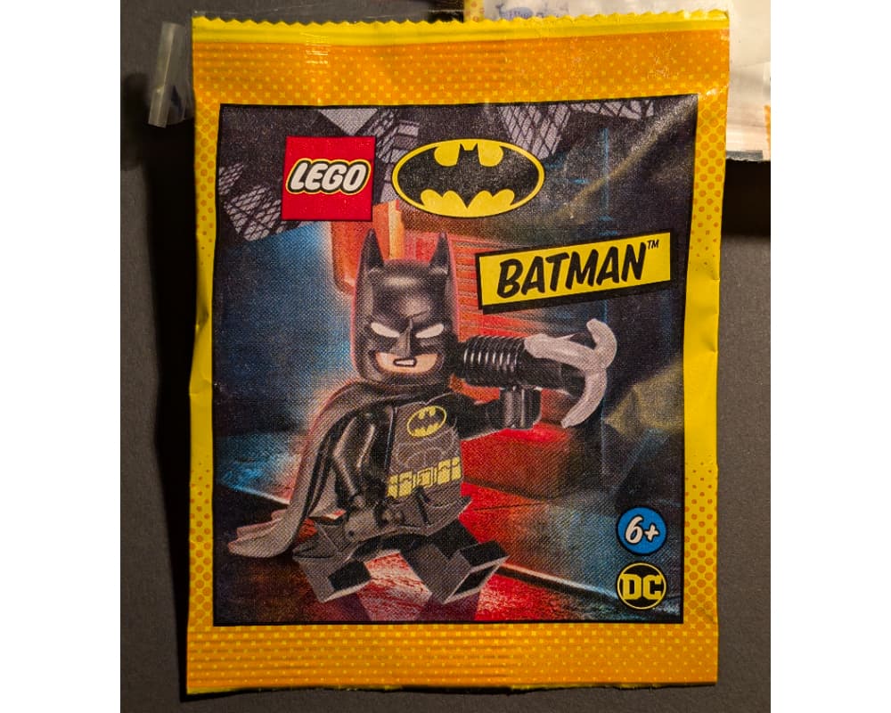 Batman with Grappling Hook and Batarang collectible