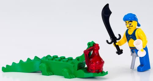 Scurvy Dog and Crocodile collectible